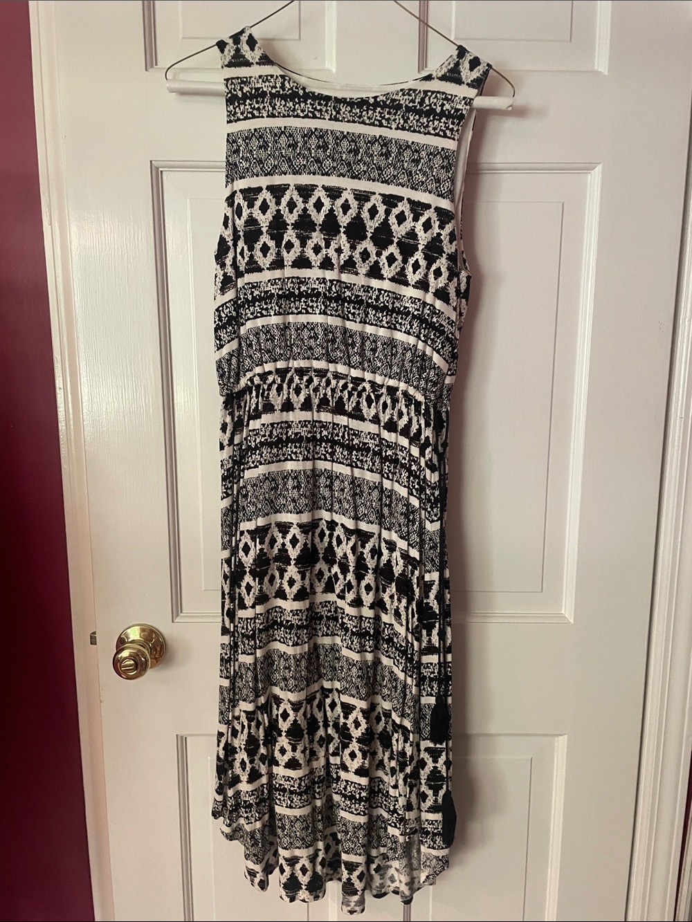LOFT Black and White Patterned Sleeveless Midi Dress